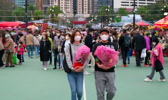 食環署：年宵市場錄114萬人次到訪 年三十單日超10萬人次 