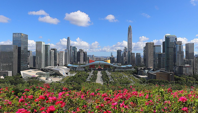 春節假期天氣晴好，深圳市民出遊熱情高