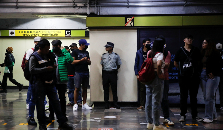 墨西哥發生地鐵站起火事故 至少26人被送醫