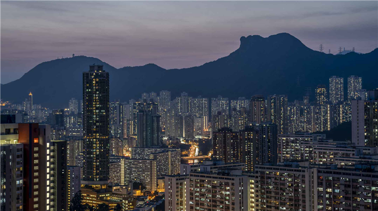 兩地通關刺激買氣 兔年樓價料蹦漲一成