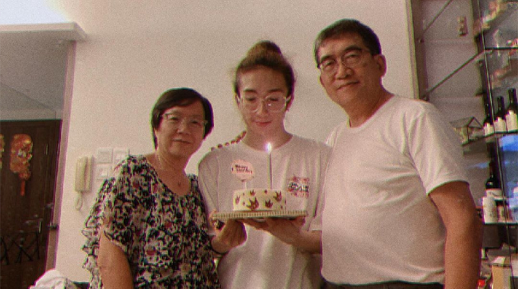 MIRROR演唱會意外 | 阿Mo時隔半年首度短暫返家 將重新學走路