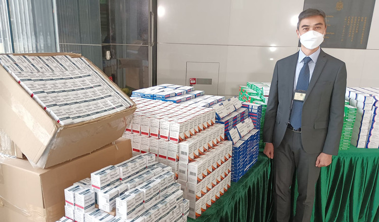 海關打擊走私進口新冠口服藥  緝獲25萬粒市值1500萬元