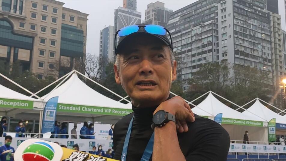 有片｜67歲周潤發 首次跑10公里 對成績滿意