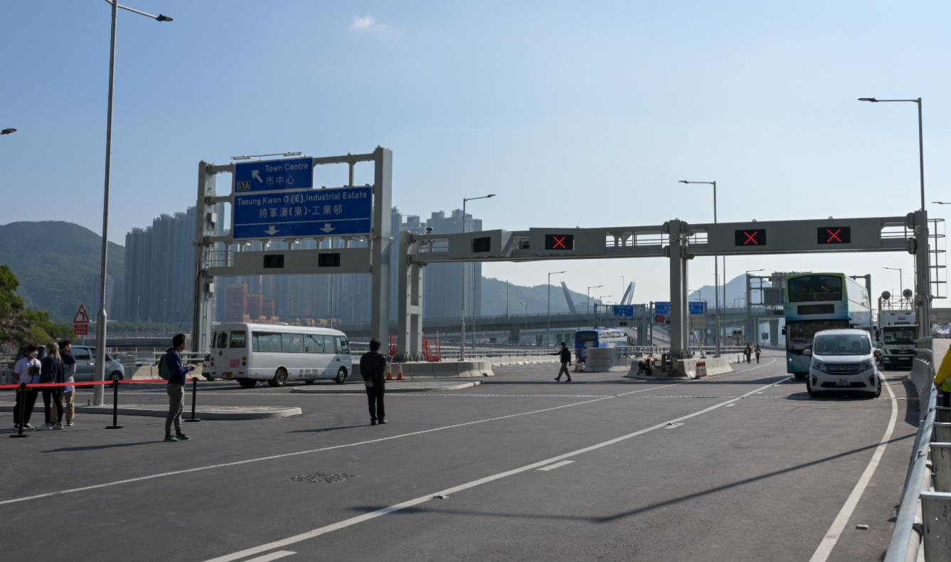 運輸署就「易通行」混亂致歉 研豁免司機卡收費