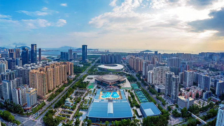 宜居宜業宜遊 寶地福地高地 山海連城 綠美寶安