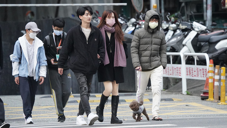 台民調：過半數民眾不滿當局兩岸政策