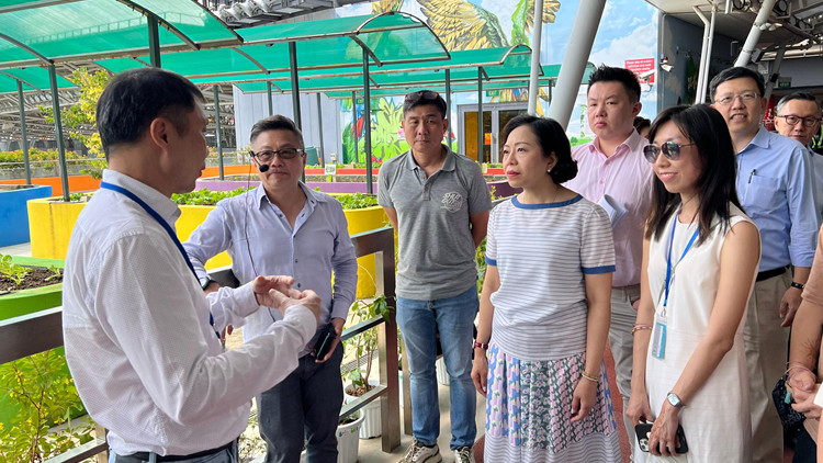 麥美娟參觀新加坡社區建設 了解當地共融文化