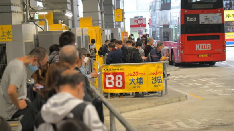 香園圍口岸停車場周末爆滿 城巴加密B8班次至30分鐘一班
