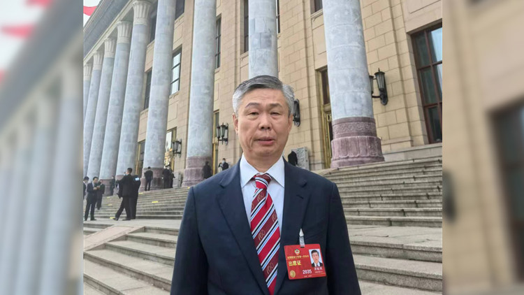 全國政協委員黃敏利：加強電子商務徵稅 讓產品交易更加公平