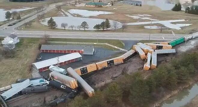 美國俄亥俄州再發生列車脫軌事故