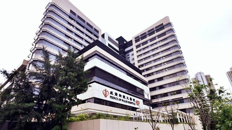 一名工友美田邨搭棚工6樓墮下 清醒送院