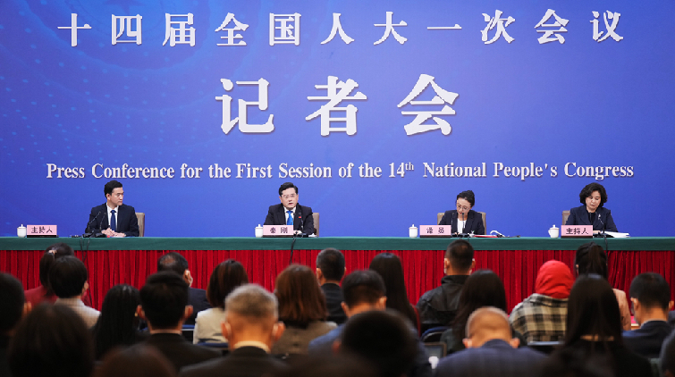 秦剛談中美關係：美方要中國打不還手罵不還口我們辦不到