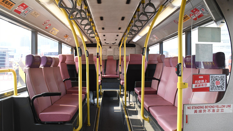 有片 | 最後一部潛望鏡「短豬」巴士退役   