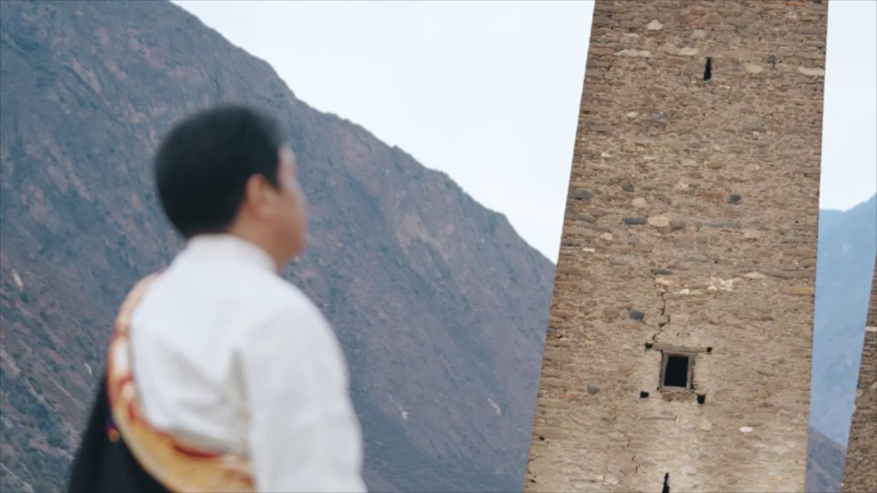 在丹巴  遇見古碉·藏寨·美人谷