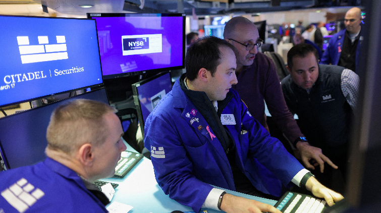 美股銀行股止跌反彈 道指早段漲超300點