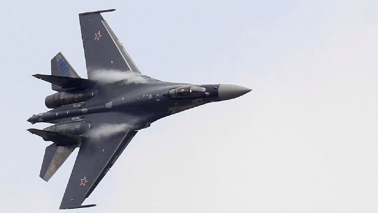 外媒：美軍兩轟炸機靠近邊境 俄蘇-35戰機緊急起飛