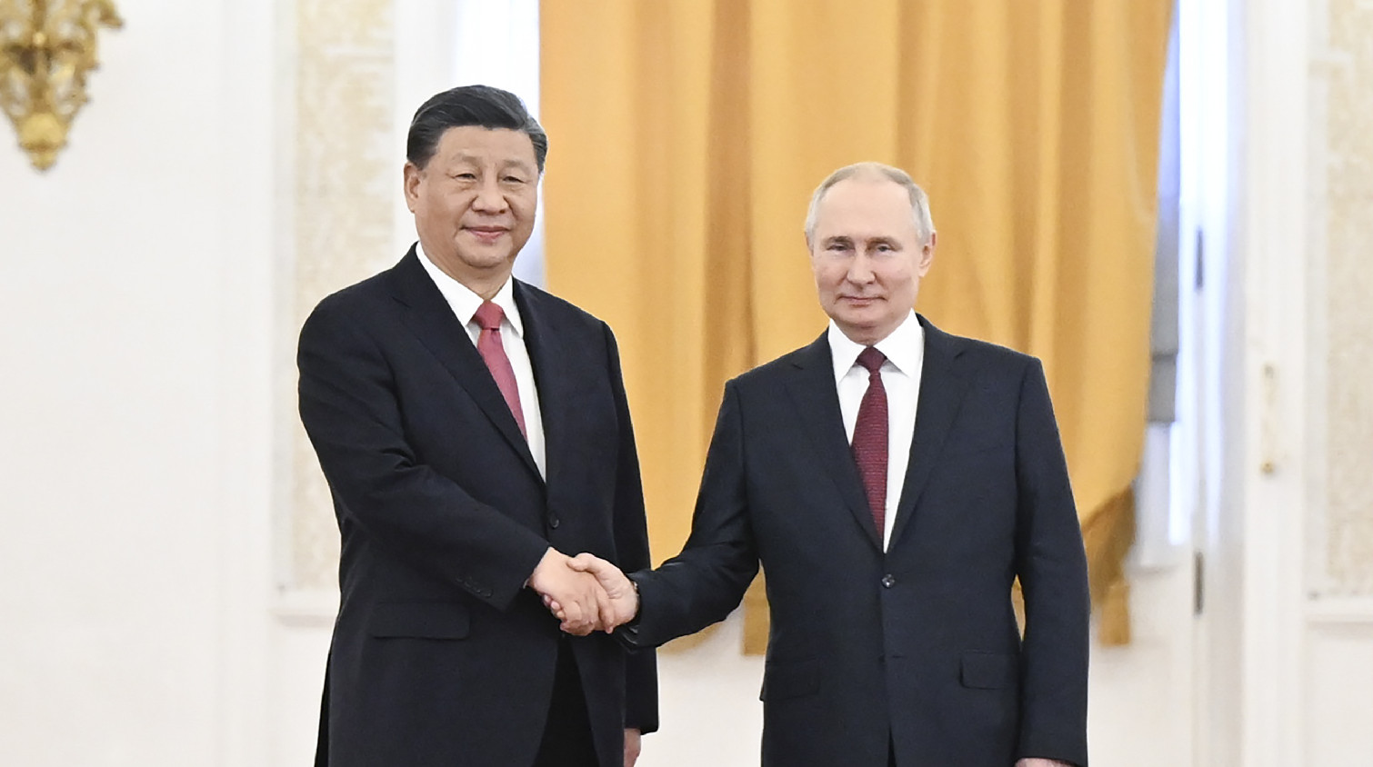 習近平同俄羅斯總統普京舉行會談