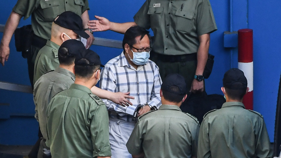 何俊仁因違反條件遭撤銷保釋 須還押候審