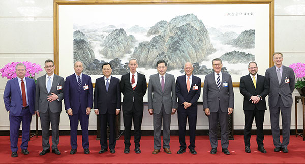 秦剛：目前中美關係依舊春寒料峭 搞好中美關係世界受益