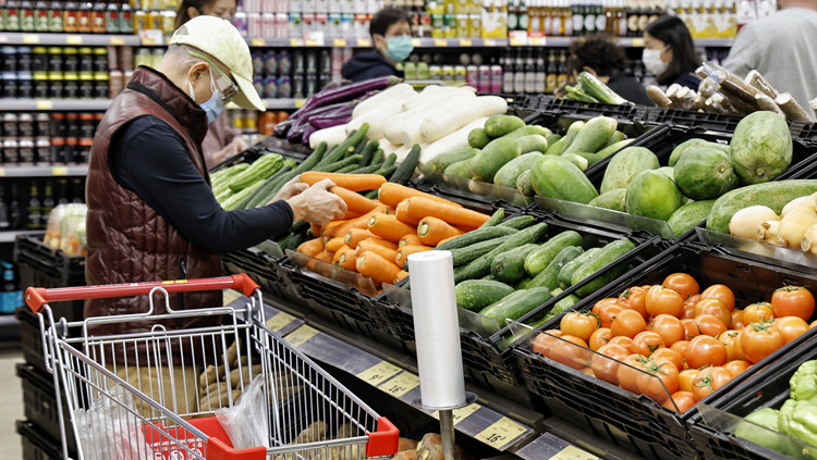 膠袋徵費加至一元 環保署：首兩月膠袋使用量下跌六成