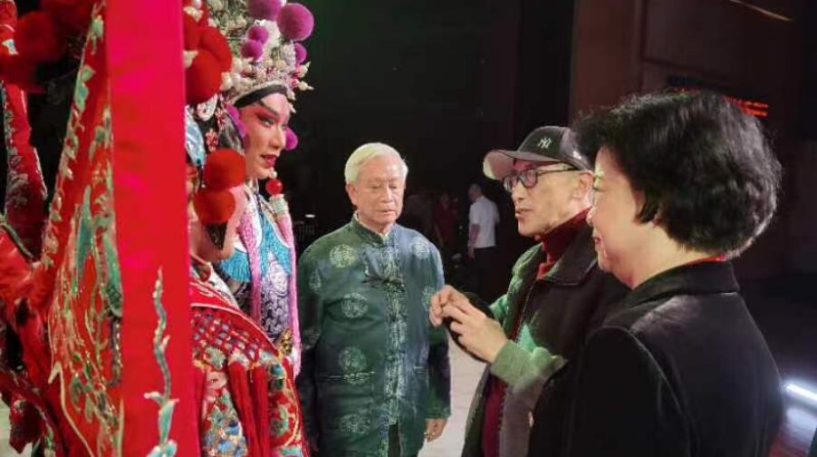 香港著名戲劇導演毛俊輝：深港粵劇粵曲研創交流大有可為