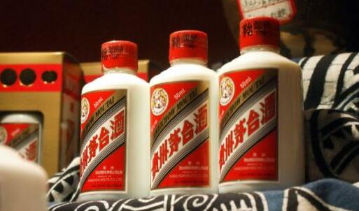 貴州茅台日賺1.72億元 逆勢實現創紀錄增長