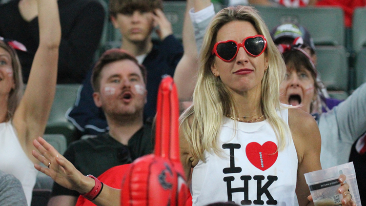 有片｜七欖球迷高呼「Hello Hong Kong」 利物浦2名宿玩射欖球