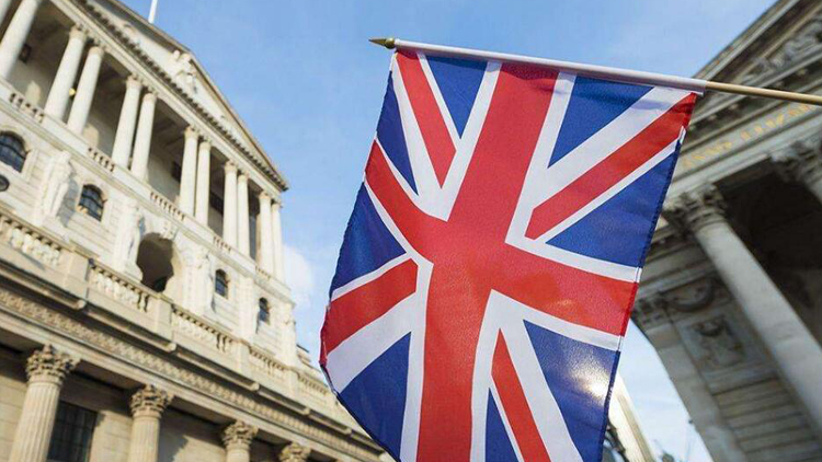 大批英國民眾跨越英吉利海峽時遭遇延誤 或因「脫歐」所致