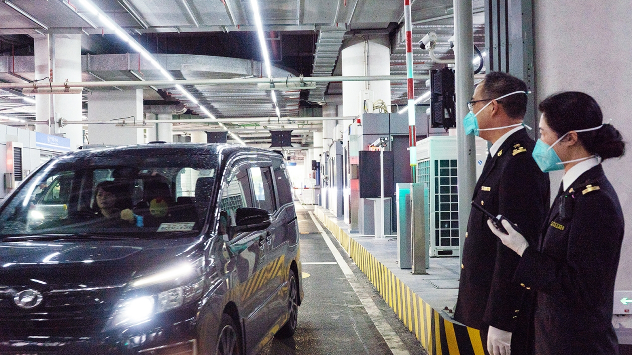 「澳車北上」進出珠海口岸單牌車突破10萬輛次
