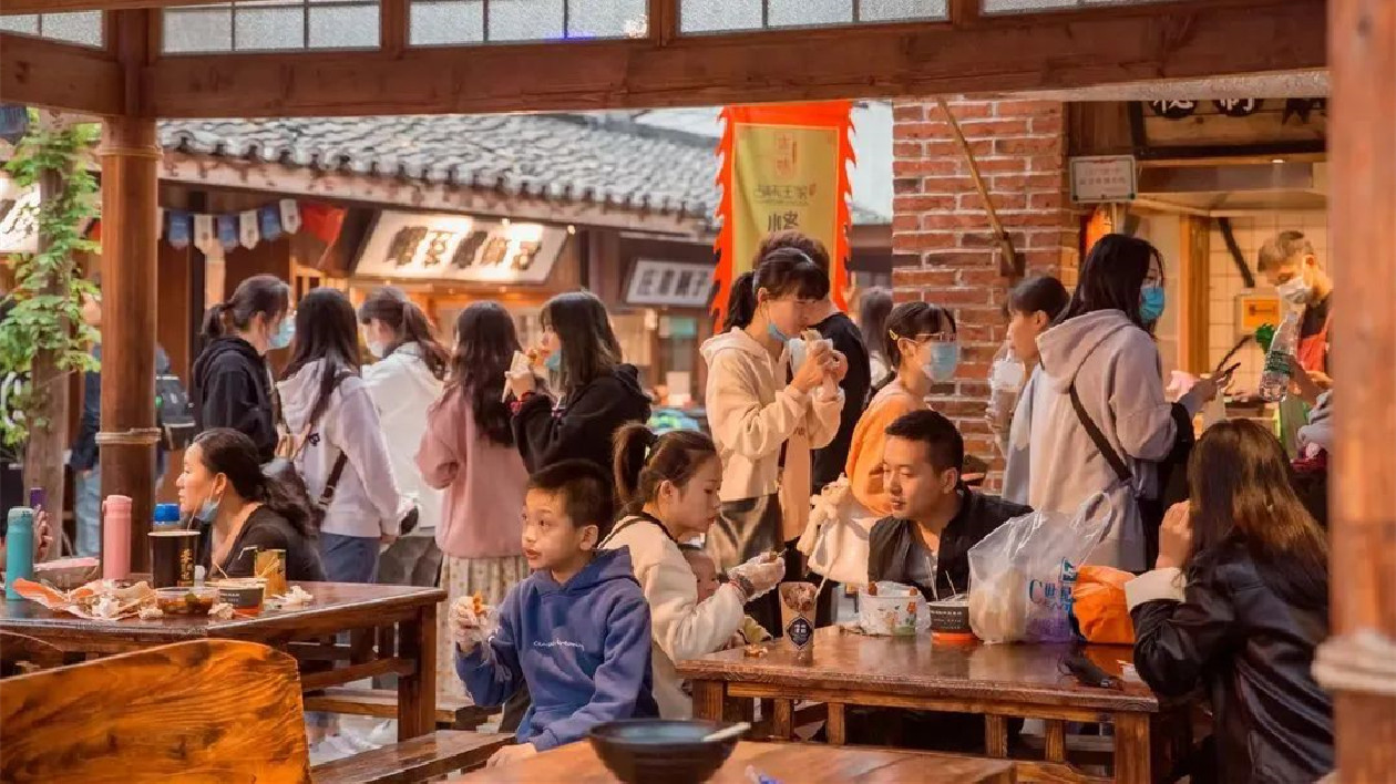 安徽包河：夜間經濟「不散場」稅務服務「不打烊」