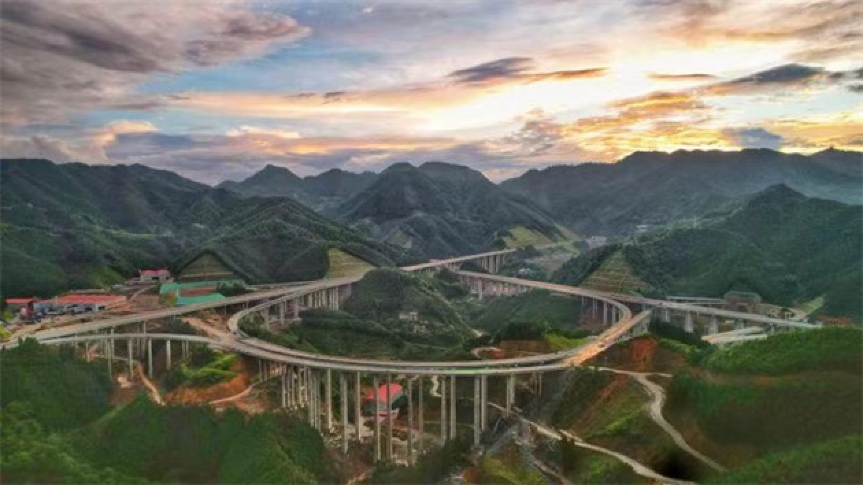 第二十一屆河池銅鼓山歌藝術節4月17日在天峨縣舉行