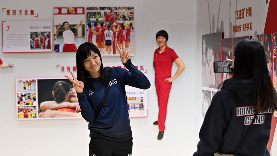 圖集｜香港女排參觀中國女排精神展