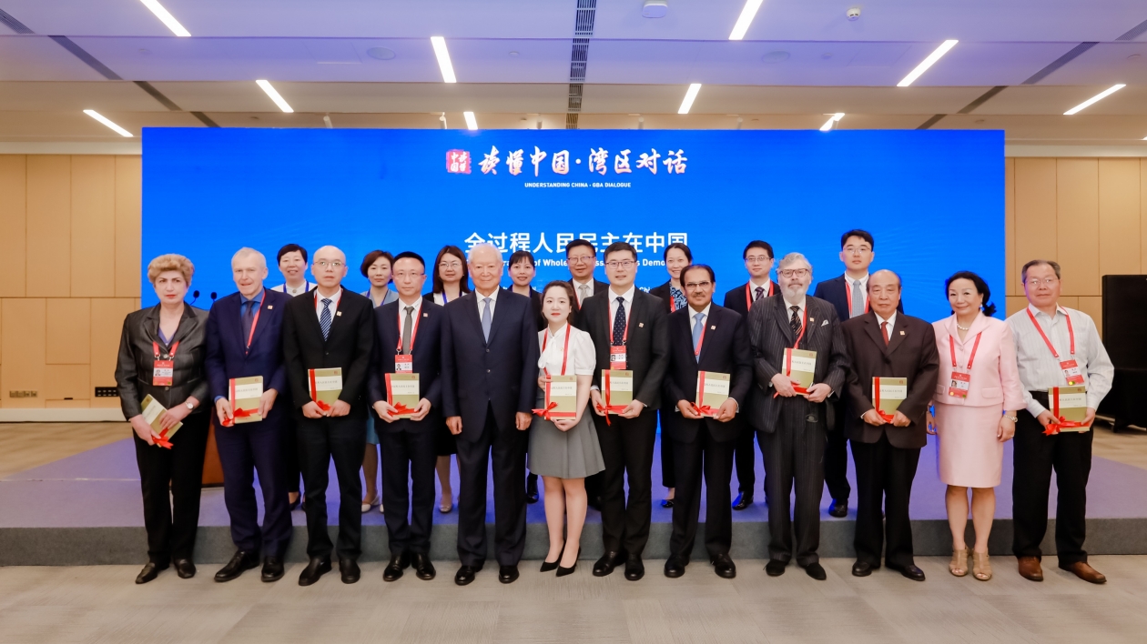 粵政協常委曹志偉：向世界分享全過程人民民主在中國的實踐、傳承和創新