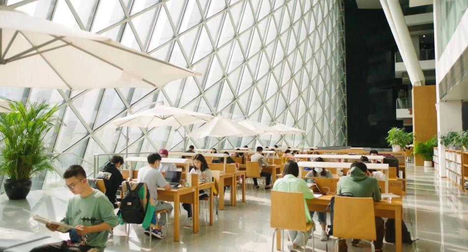 十年計劃圓滿收官 2023「南書房家庭經典閱讀書目」發布