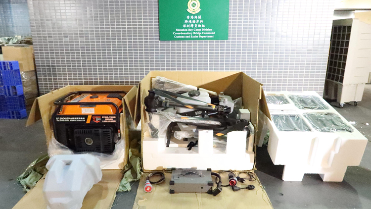 海關深圳灣管制站檢值1000萬走私貨物 拘捕1名貨車司機