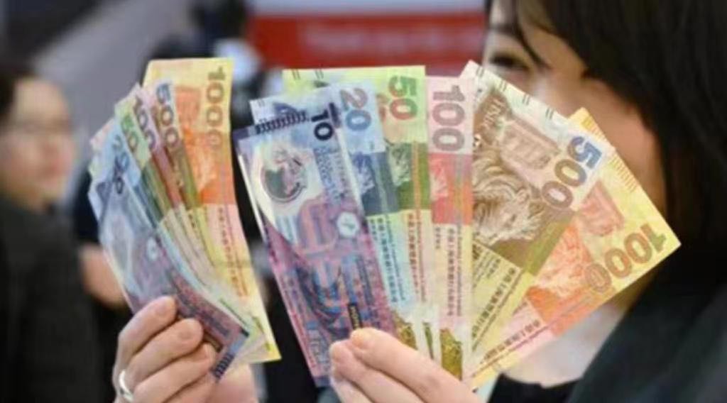 一個月港元拆息連升12天至3.66429厘