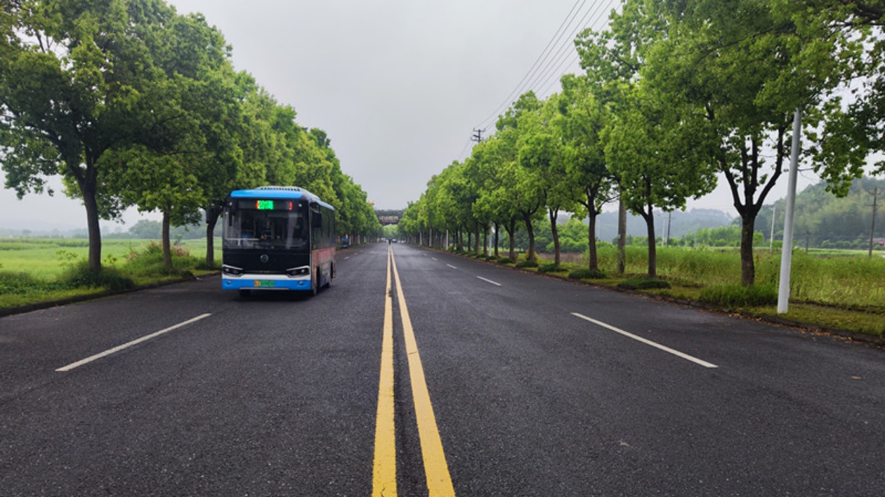 皖屯溪區屯光鎮：做好「路」文章 鋪就振興「快車道」