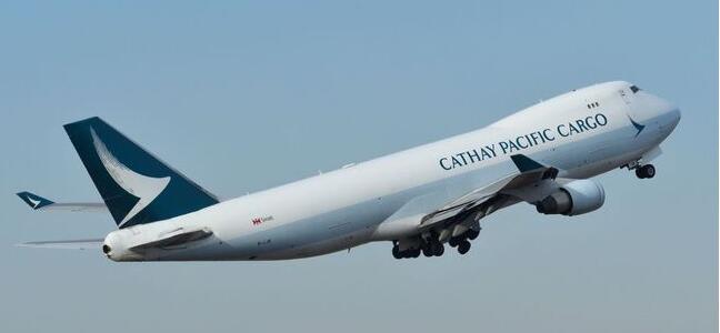 被舉報空乘歧視非英語乘客 國泰航空發聲明致歉