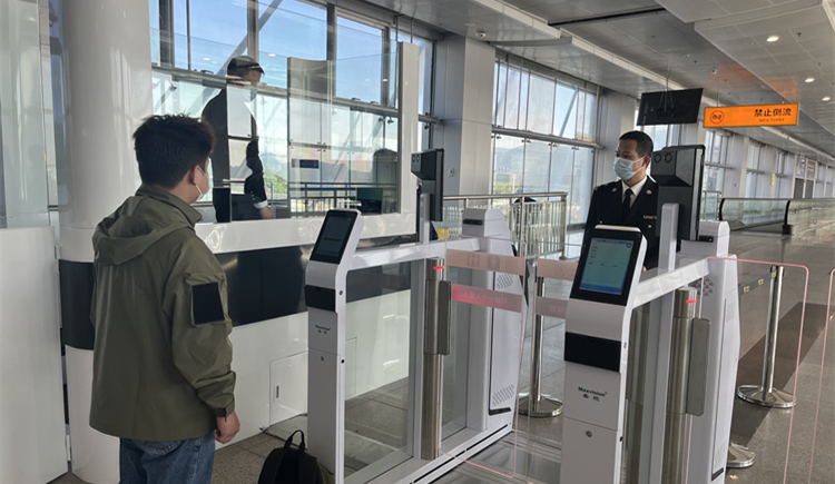  粵港澳自由行遊艇進出境超百艘次   深圳海關促濱海旅遊經濟發展