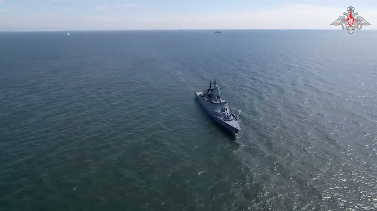 俄太平洋艦隊在日本海和鄂霍次克海作戰演習