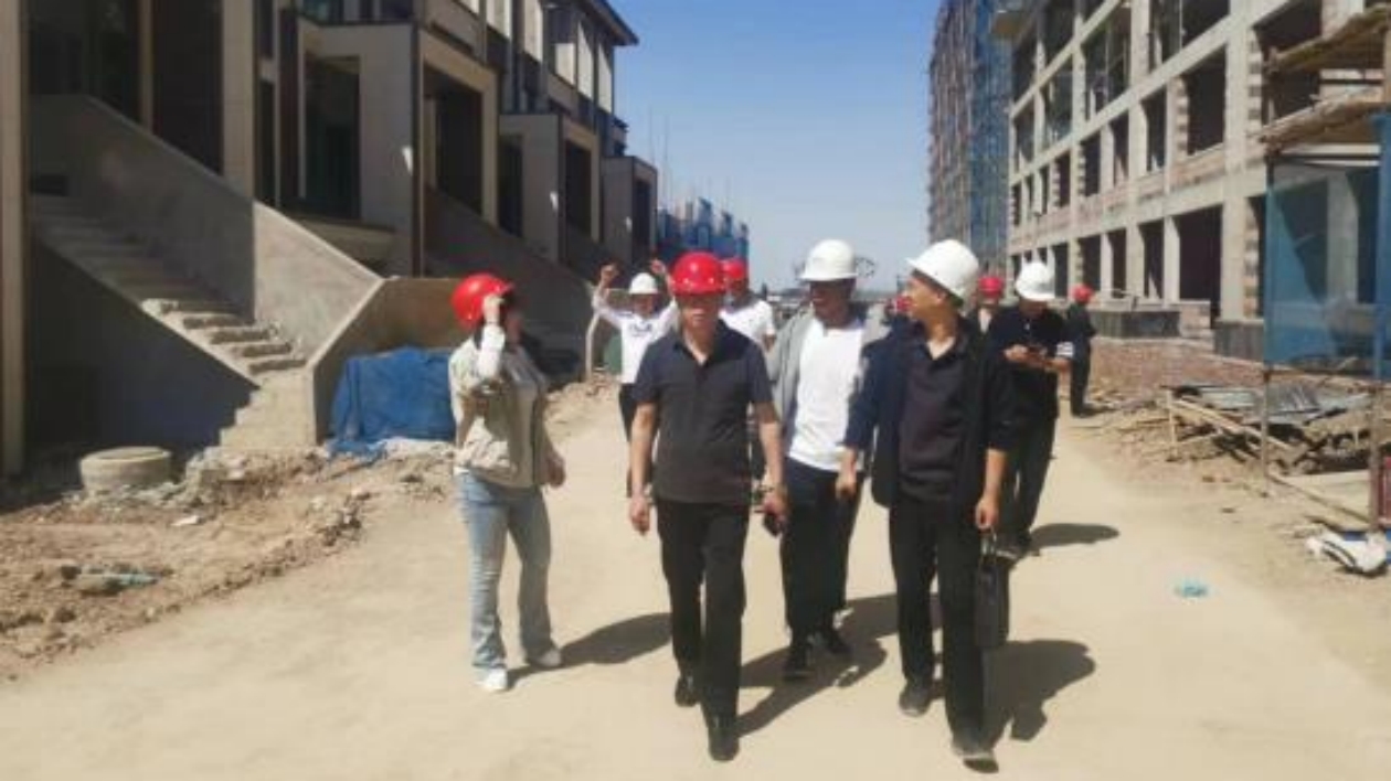 長春蓮花山度假區採取「領導+幹部+專家」模式對轄區在建工地隱患進行全面排查