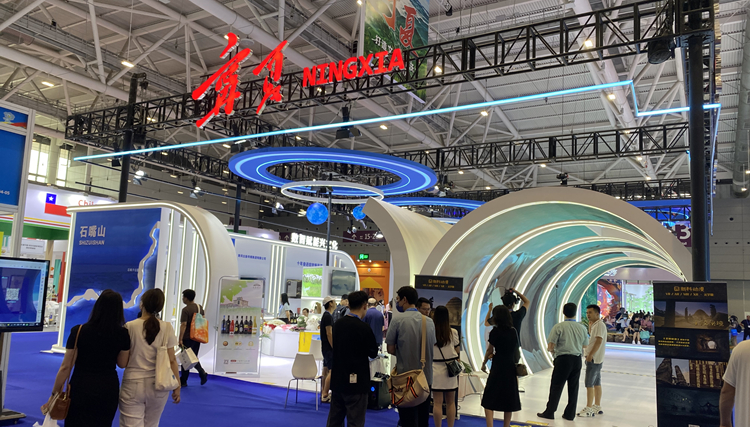 港媒睇文博丨「坐」羊皮筏子 橫渡「母親河」 寧夏館精彩亮相文博會