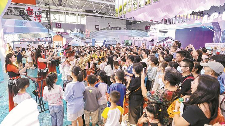 直擊文博會丨看虛擬直播、賞汝窯宋瓷、吃彩色煎餅…… 在文博會，找到「文化+」的一千種方式