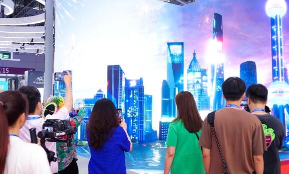 參展商點讚在深營銷很輕鬆 文博會是交易的平台也是通往世界的舞台