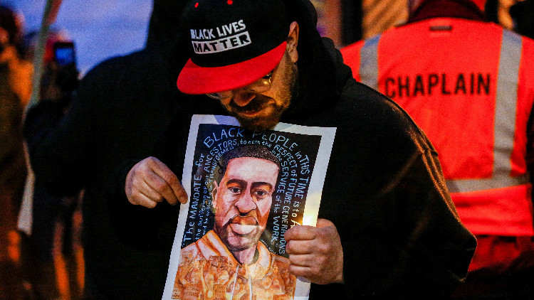 弗洛伊德死亡3年後 美國發布重磅報告揭種族歧視問題