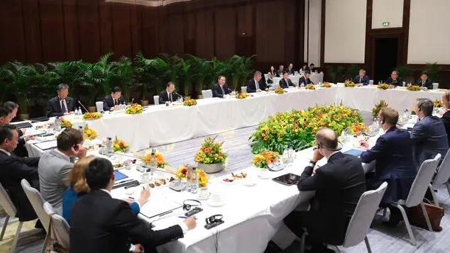 李強同德國工商界代表座談交流