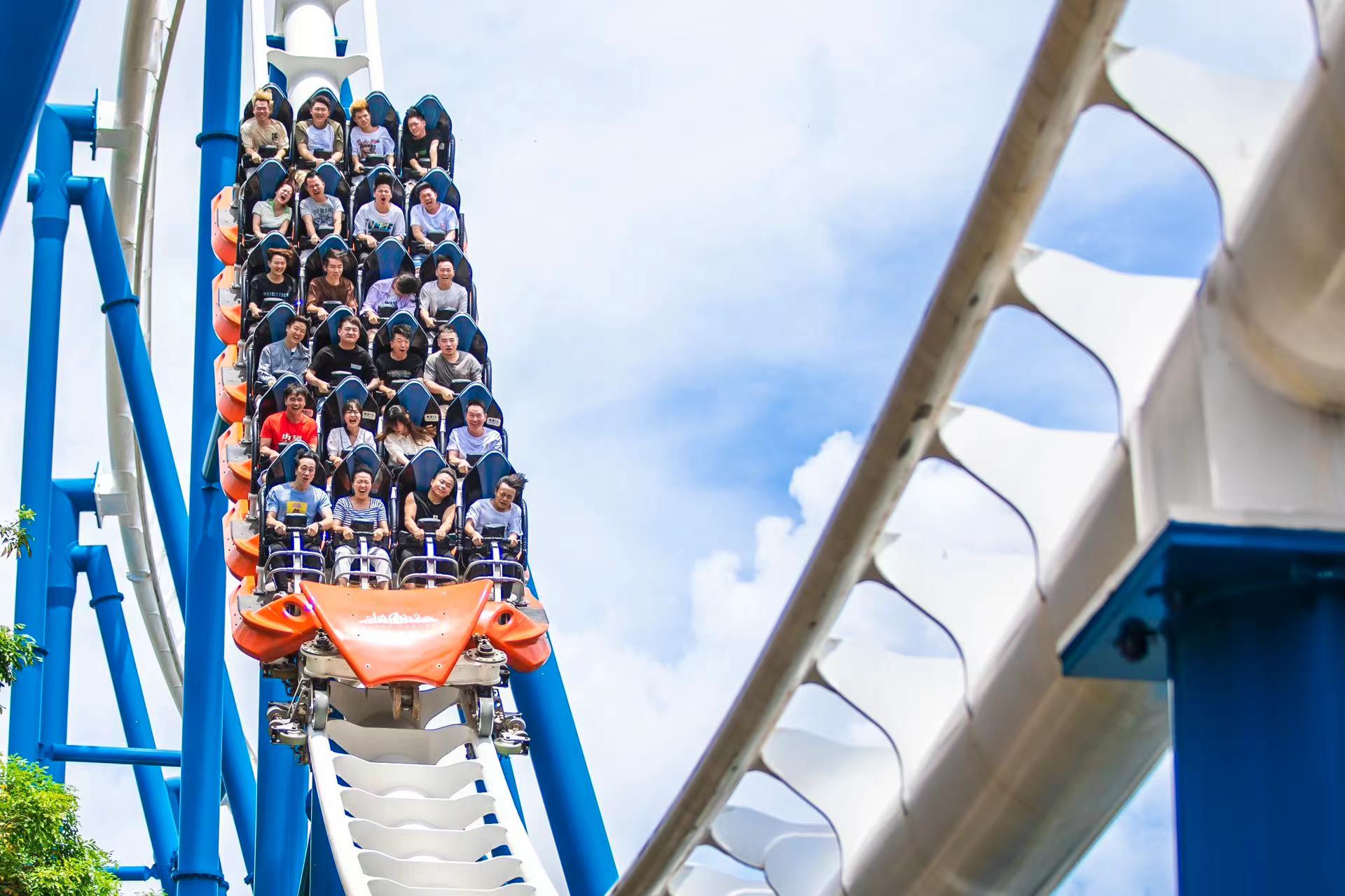 「端午」出遊火爆 深圳歡樂谷迷你世界童趣節活動大受歡迎