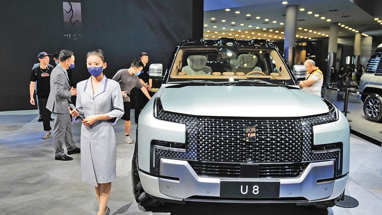 政策加碼持續利好 新能源車揚帆出海