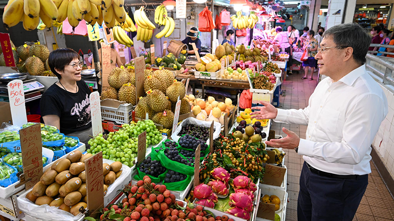 卓永興再巡店舖阻街黑點有感 將為市民幸福感作貢獻