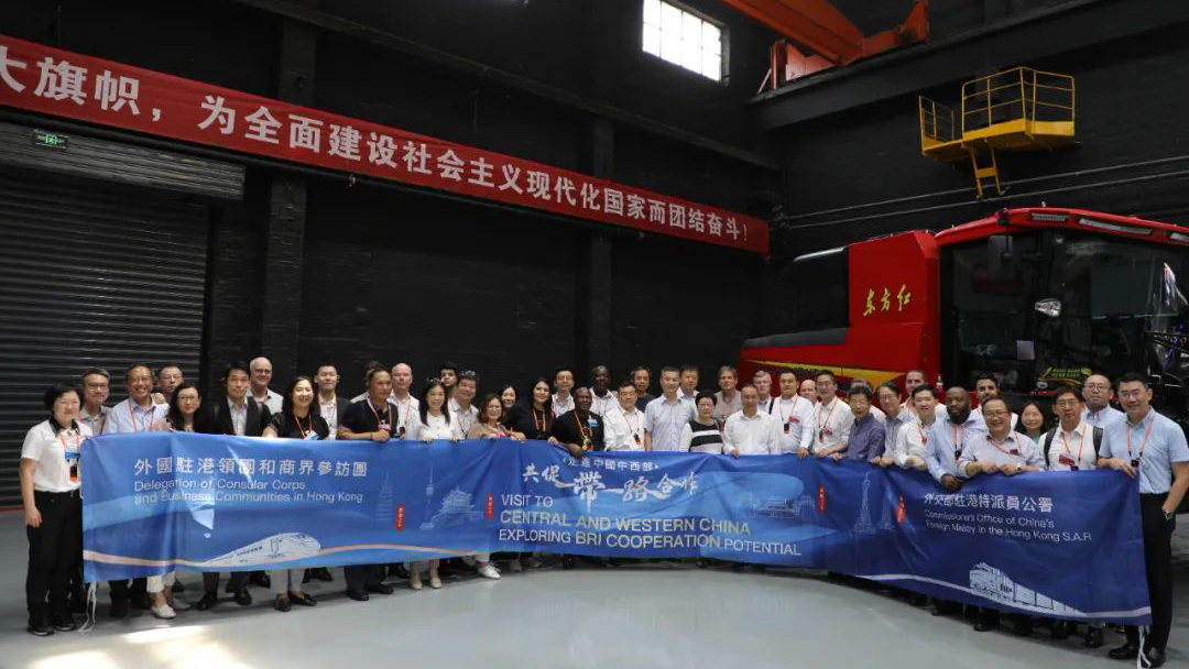 外國在港領團和商界中原行：感知中國「智造」 習練少林功夫